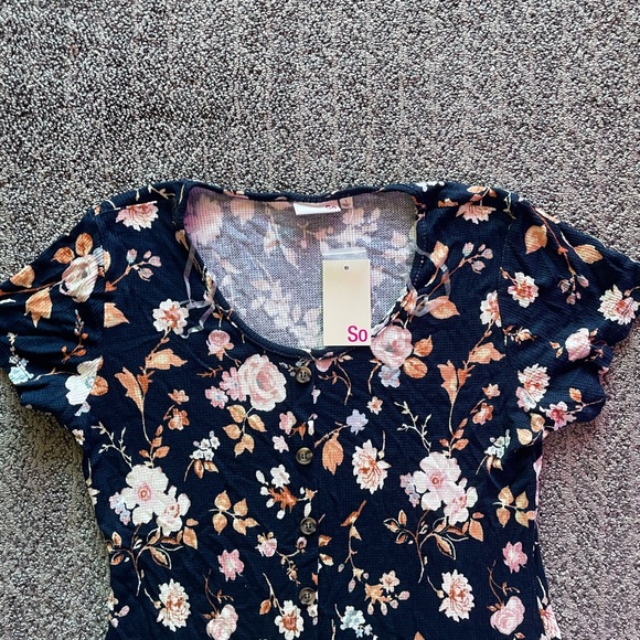 NWT - Kohl’s Navy floral button down waffle tee dress - size L - Picture 4 of 7